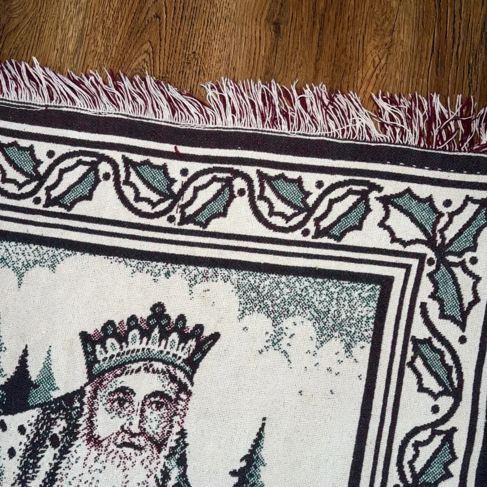 1991 Ltd Commodities Inc Old World Santa Papa Noelle Blanket Throw Tapestry